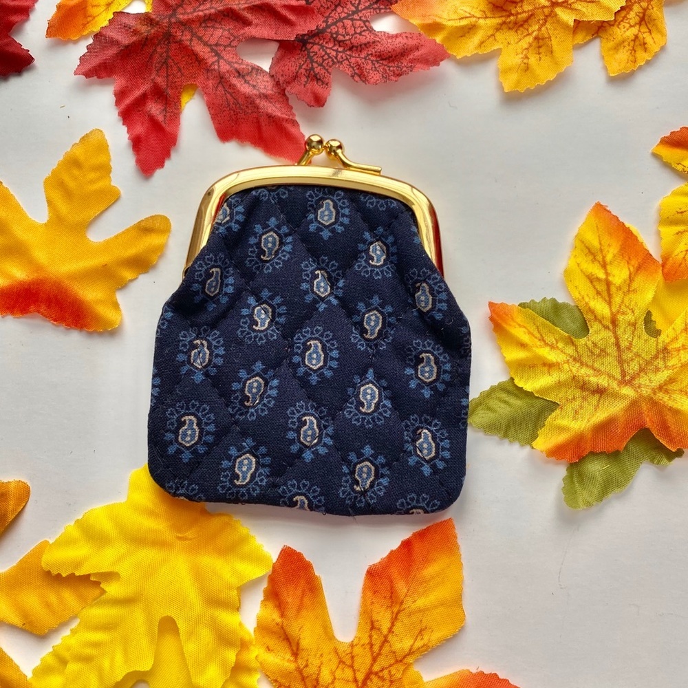 NWOT Retired Vera Bradley coin purse w/ kiss lock